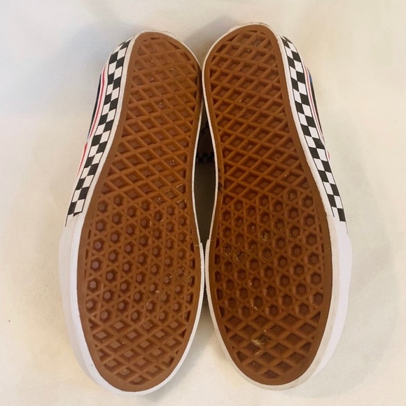 Vans x Stranger Things Sneakers Women’s size 5 WIDE - Picture 8 of 9
